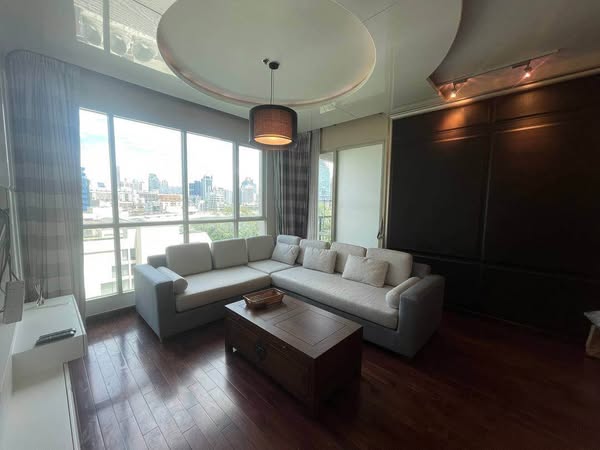 living room and bedroom of The Address Chidlom