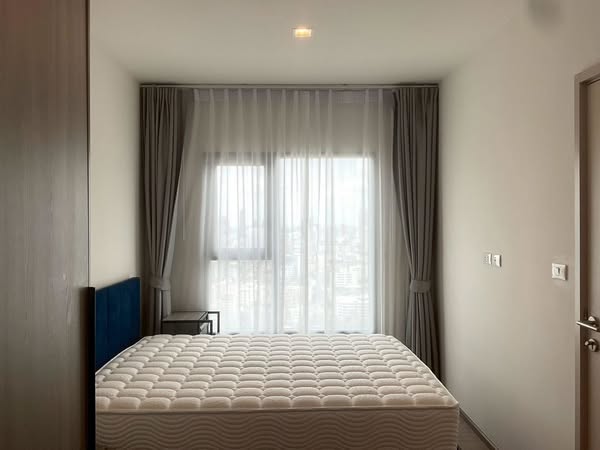 bedroom of THE BASE Phetchaburi-Thonglor เดอะ เบส เพชรบุรี – ทองหล่อ