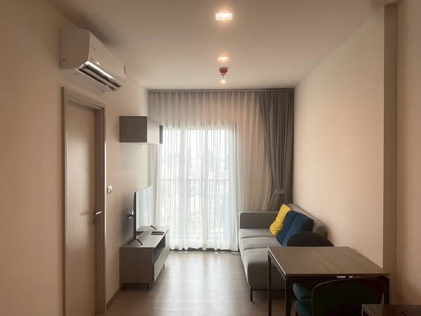 bedroom and living room and room interior of THE BASE Phetchaburi-Thonglor เดอะ เบส เพชรบุรี – ทองหล่อ