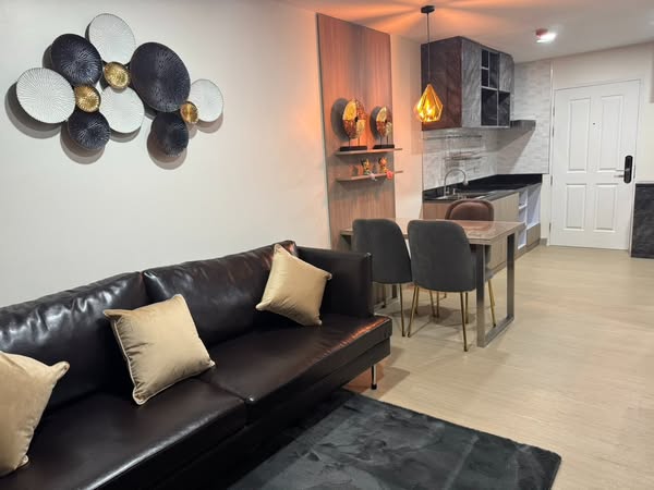 living room of The Link Sukhumvit 50