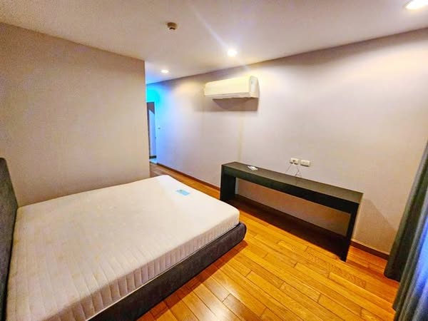 bedroom of The Rise Sukhumvit 39