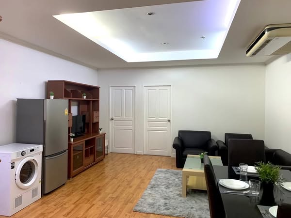 living room of The Waterford Park