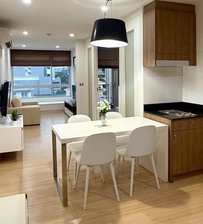 room interior and kitchen of Tree Condo Sukhumvit 42