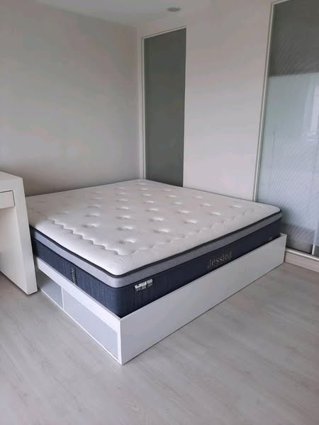 bedroom of Waterford Royal Suites