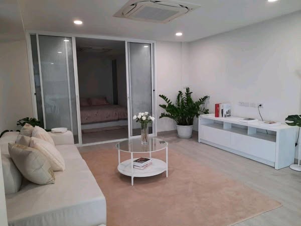 living room and bedroom of Waterford Royal Suites