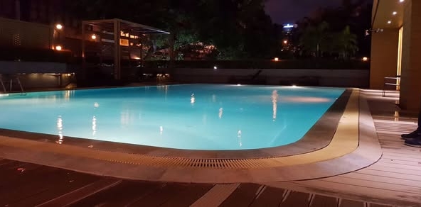 pool of Witthayu Complex