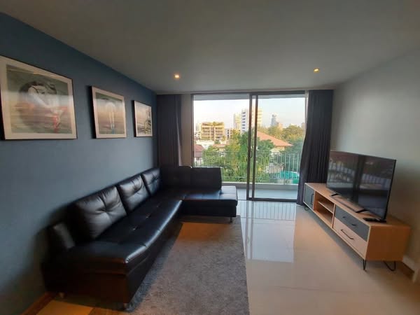 bedroom of Downtown49
