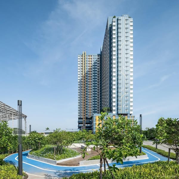 Lumpini Ville Phattanakarn-Srinakarin Condominium