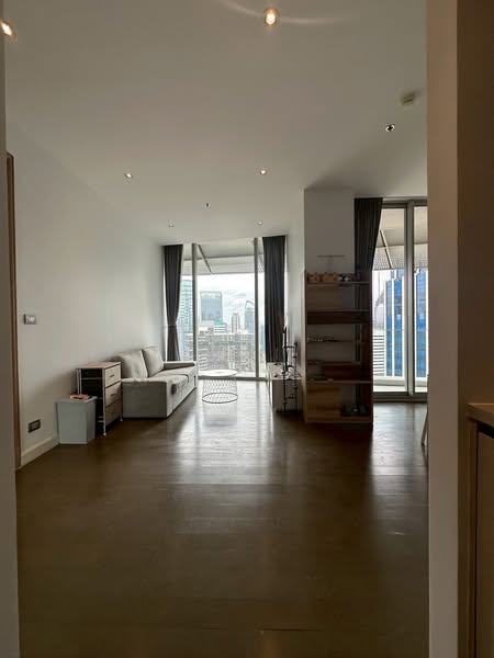 room interior of Magnolias Ratchadamri Boulevard