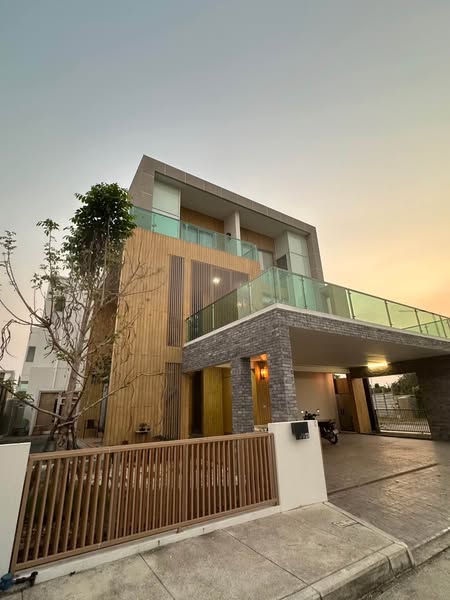 Phumiphat Pool villa