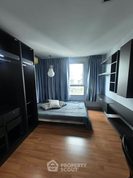 bedroom of Spacious Apartment BTS Thonglor