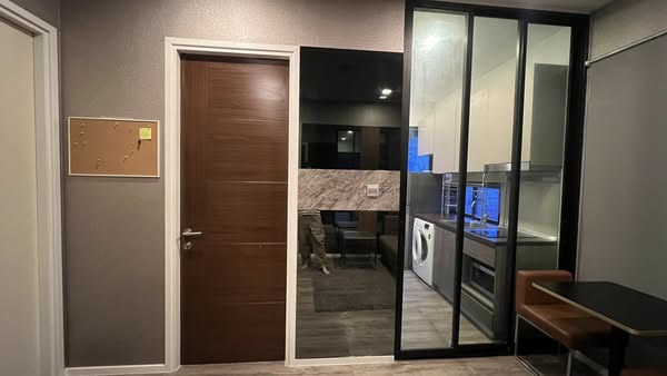 room interior of บราวน์ คอนโด รัชดา 32
