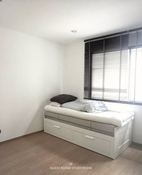 bedroom of ชิเซน พัฒนาการ 32 (Shizen Phatthanakan 32)