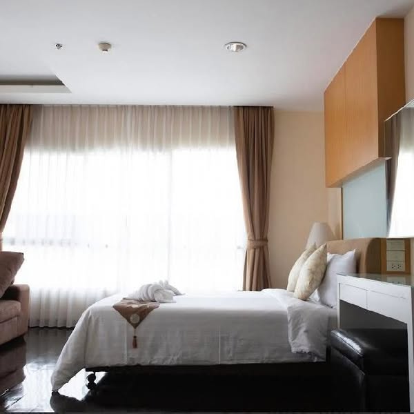 bedroom of 42 Grand Residence