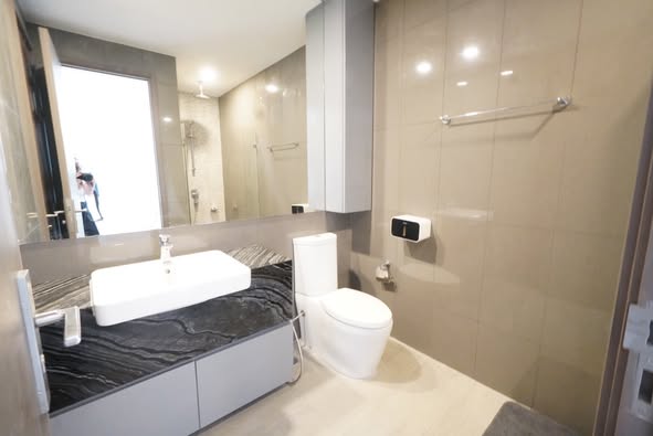 bathroom of Ashton Chula-Silom