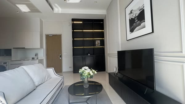 bedroom and living room of Ashton Silom