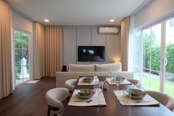 living room and room interior of Chaiyapruek Bangna KM15