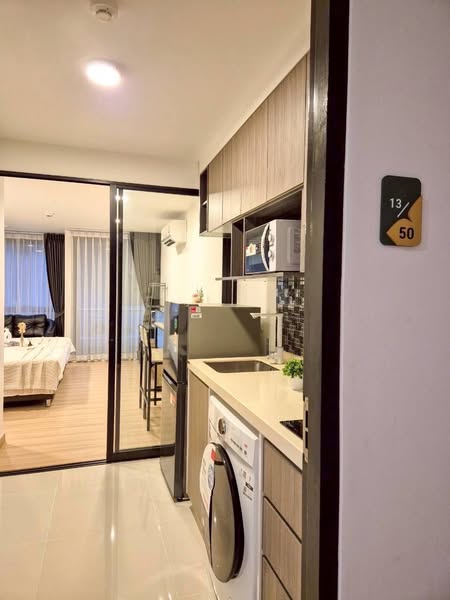 bedroom and room interior of Chateau In Town Pinklao – Siriraj