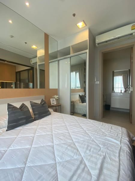 bedroom of Condolette Midst Rama 9