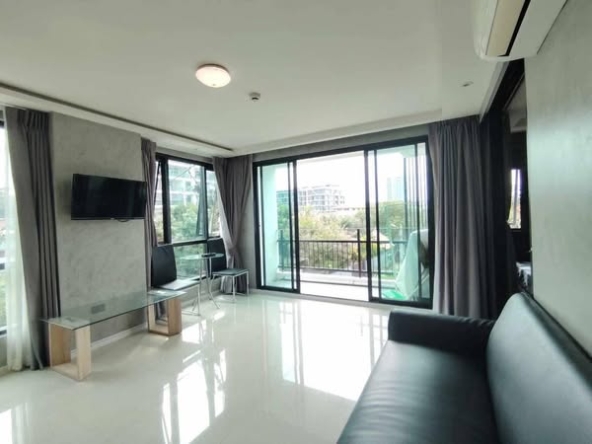 bedroom of Estanan Condo Pattaya