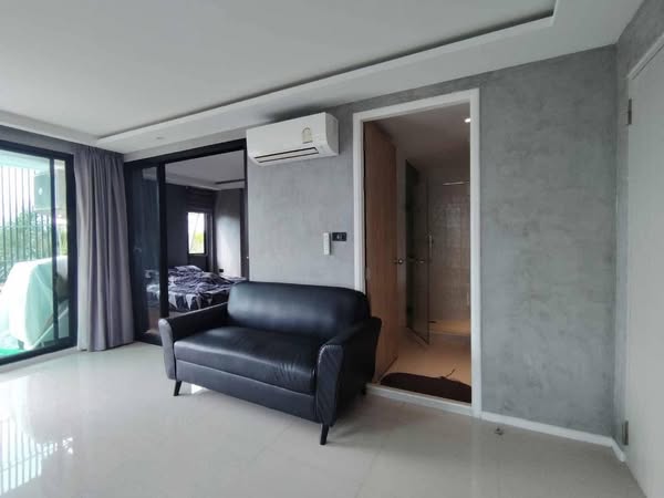 bedroom of Estanan Condo Pattaya