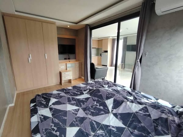 bedroom of Estanan Condo Pattaya