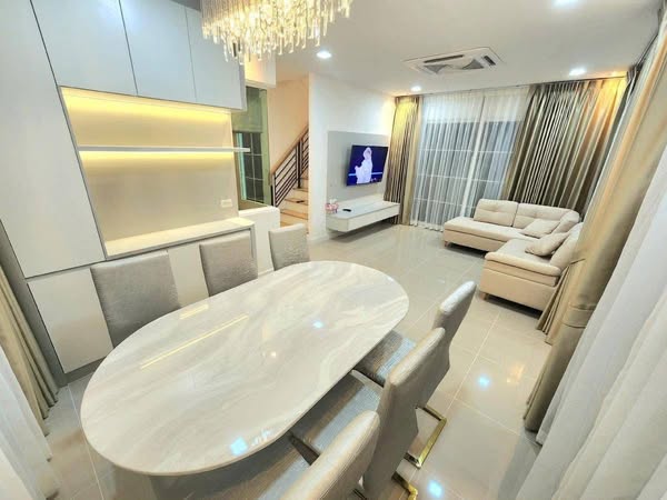 bedroom and living room and bathroom of Golden Neo, Sukhumvit LaSalle