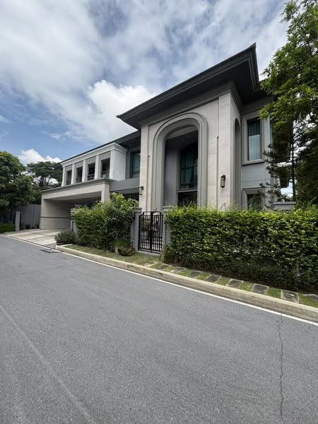 Grand Bangkok Boulevard Bangna-Onnut แกรนด์ บางกอก บูเลอวาร์ด บางนา-อ่อนนุช