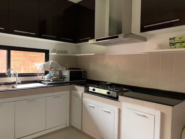 kitchen of Grand Bangkok Boulevard Ratchada-Ramintra 2