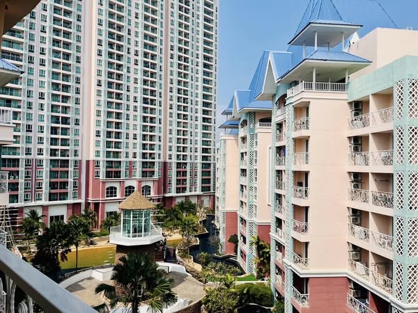 Grande Caribbean Condo