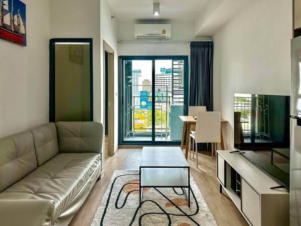 living room and room interior of IDEO Rama9 – Asoke