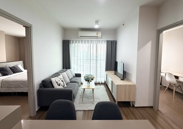 bedroom and living room of Ideo Sukhumvit 93