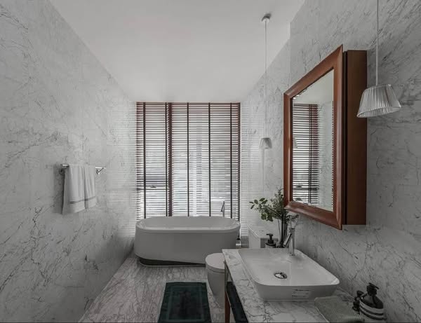 bathroom of KHUN by YOO