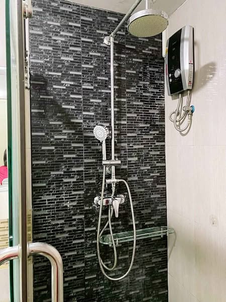 bathroom of Klongchan Place