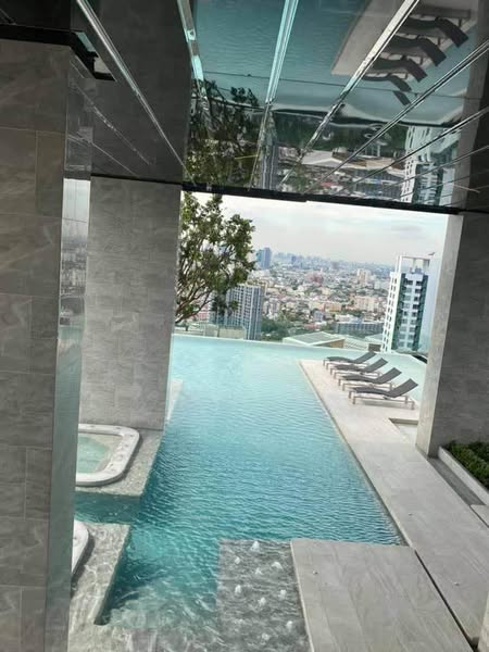pool of KnightsBridge Prime Onnut