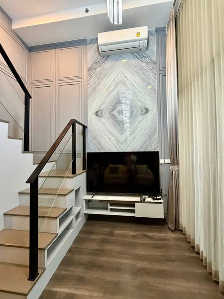room interior of KnightsBridge Space Ratchayothin