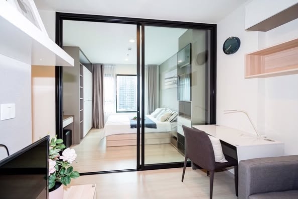 bedroom and room interior of Life Asoke
