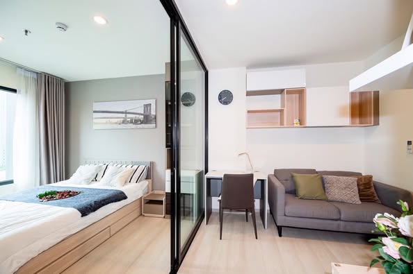 bedroom and room interior of Life Asoke