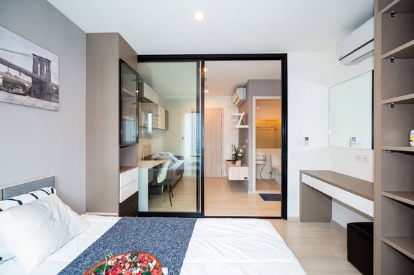 bedroom and room interior of Life Asoke