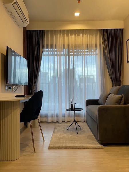 living room of Life Asoke Hype