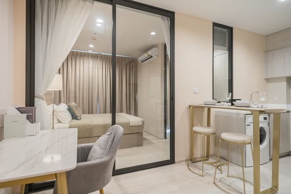 bedroom of Life One Wireless