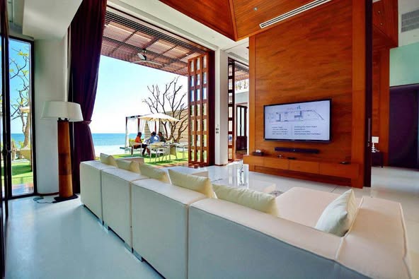 living room and room interior of ครัวบ้านสวยริมน้ำ ซีฟู๊ดสามพราน