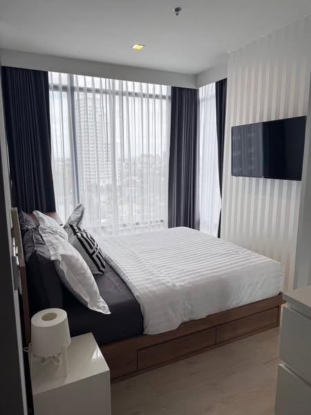 bedroom of M Thonglor 10