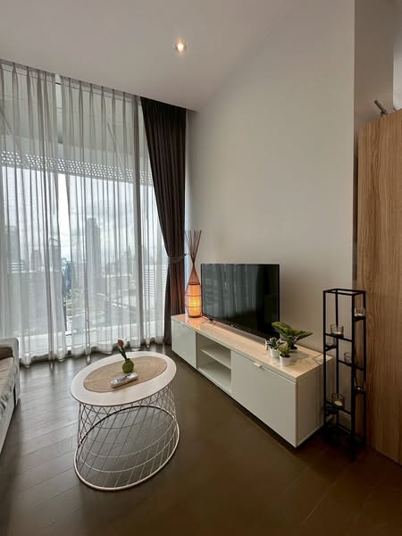 living room of Magnolias Ratchadamri Boulevard