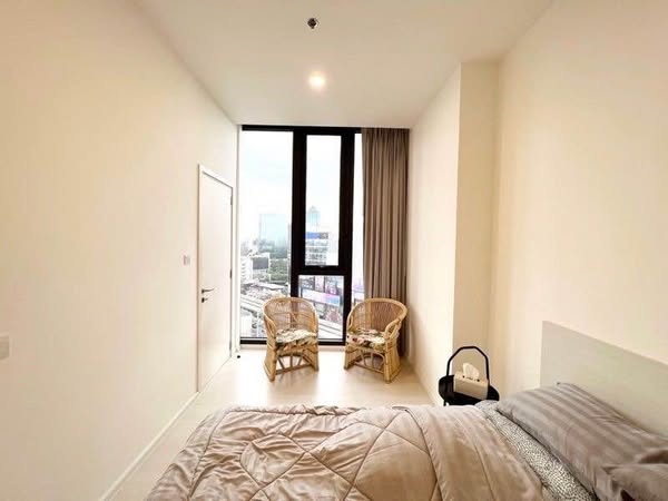 bedroom of แมสซารีน รัชโยธิน | Mazarine Ratchayothin by Grand Unity