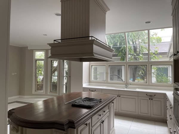 kitchen of Muban Ladawan Ram Inthra Km.2