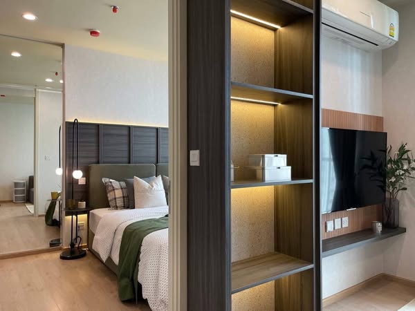 bedroom and room interior of Noble Recole
