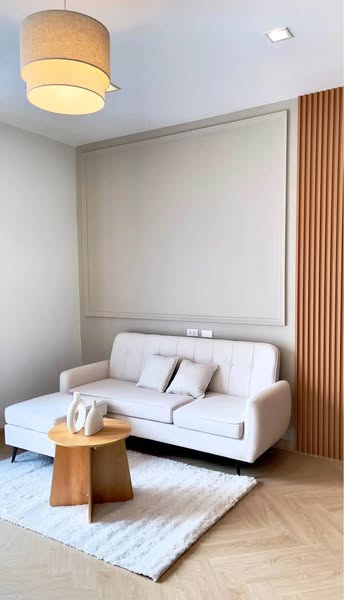 living room of Noble Reveal
