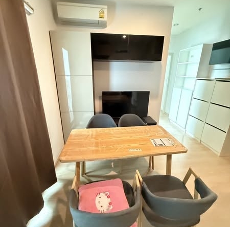 room interior of Noble Revolve Ratchada 1