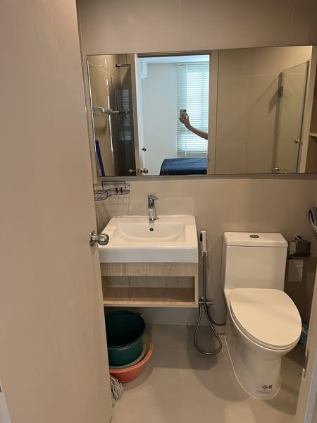 bathroom of NUE Noble Srinakarin Lasalle นิว โนเบิล ศรีนครินทร์ – ลาซาล